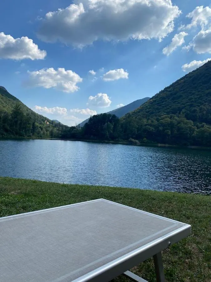 L'Angolino Di Magda: On The Lake-Private Beach! Ghirla Italy