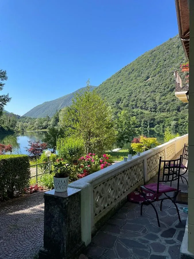 L'Angolino Di Magda: On The Lake-Private Beach! Ghirla 0*,